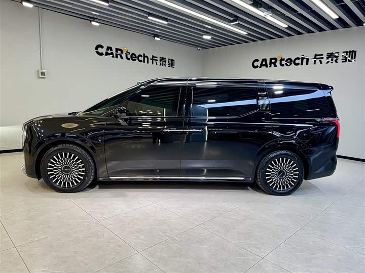 Zeekr 009 2024 2024款 七座过道版四驱 108kWh