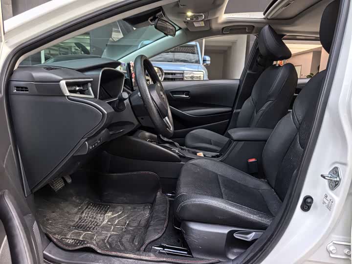 Toyota Levin 2024 2024款 智能电混双擎 1.8L 豪华版