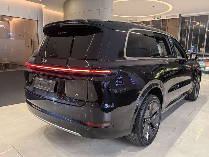 LiXiang L9 2025 2025款 Ultra 智能焕新版