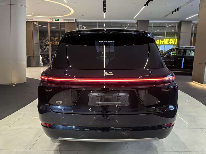 LiXiang L9 2025 2025款 Ultra 智能焕新版