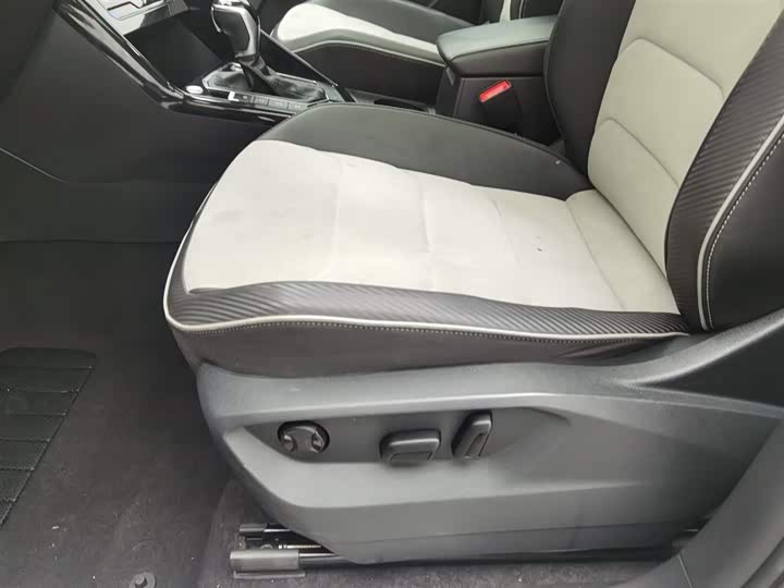 Volkswagen Tayron X 2023 2023款 330TSI 两驱尊贵高能版