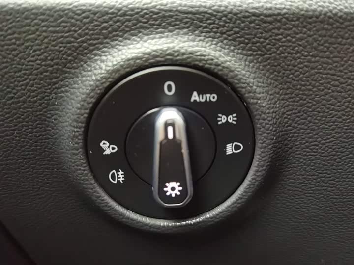 Volkswagen Tayron X 2023 2023款 330TSI 两驱尊贵高能版