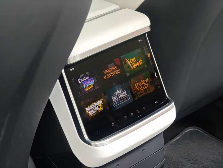 Tesla Model X 2023 2023款 双电机全轮驱动版