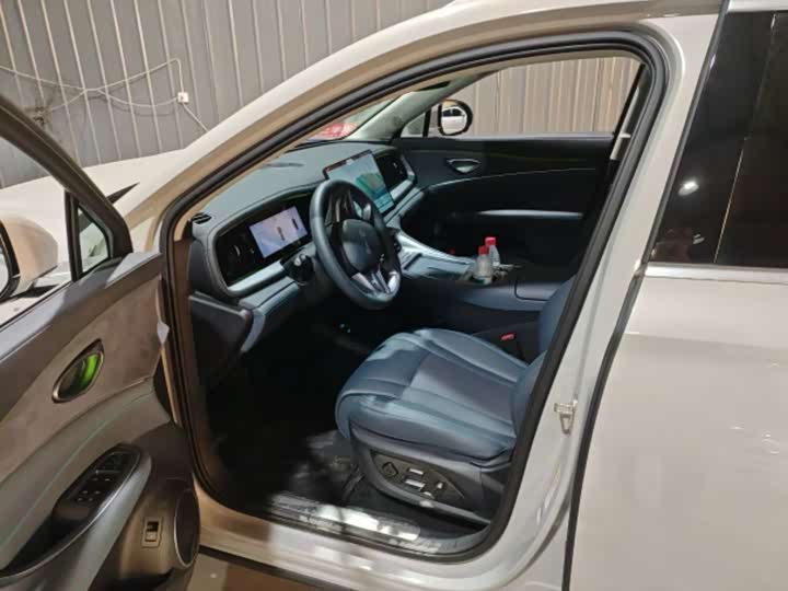 BYD Sea Lion 07 DM-i Hybrid 2025 2025款 150 领航+版