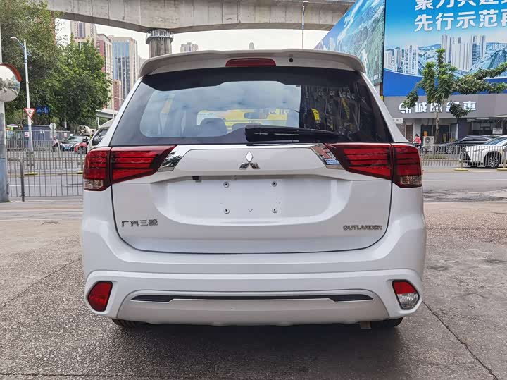 Mitsubishi Outlander 2021 2021款 2.0L 两驱畅行版 5座