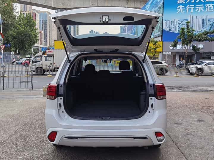 Mitsubishi Outlander 2021 2021款 2.0L 两驱畅行版 5座