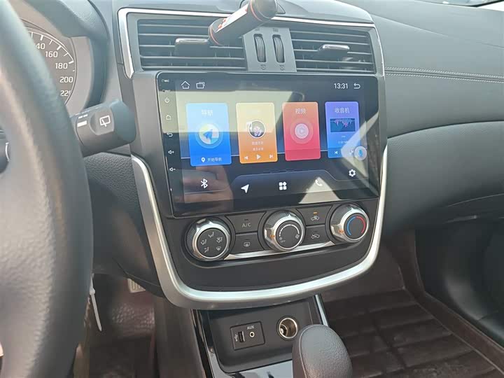 Nissan Tiida 2024 2024款 1.6L CVT酷动版