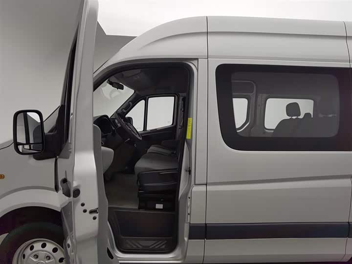 Foton Tuyano 2022 2022款 2.0T手动都市版多功能短轴中顶后单胎5/6/9座4F20TC3