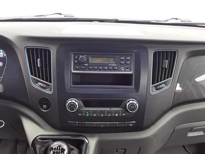 Foton Tuyano 2022 2022款 2.0T手动都市版多功能短轴中顶后单胎5/6/9座4F20TC3