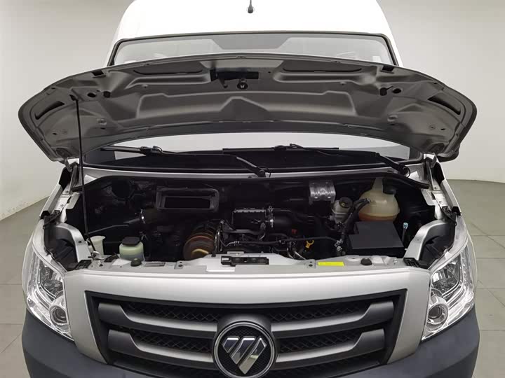 Foton Tuyano 2022 2022款 2.0T手动都市版多功能短轴中顶后单胎5/6/9座4F20TC3