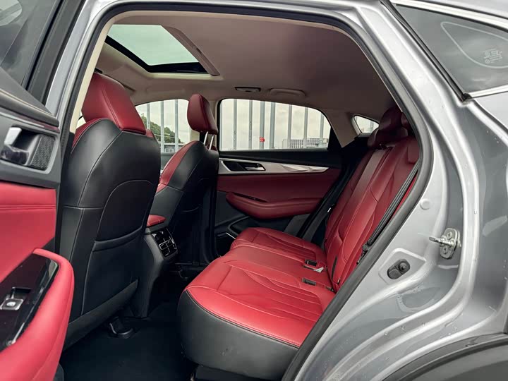 Changan CS85 Coupe 2021 2021款 1.5T DCT尊贵型