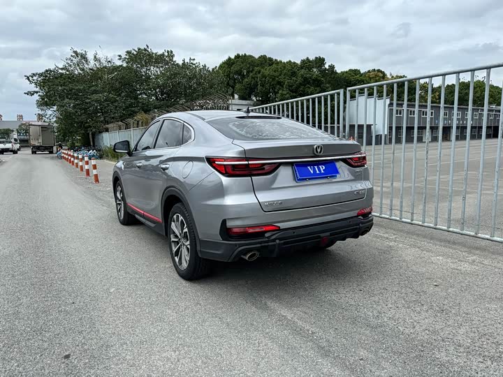 Changan CS85 Coupe 2021 2021款 1.5T DCT尊贵型