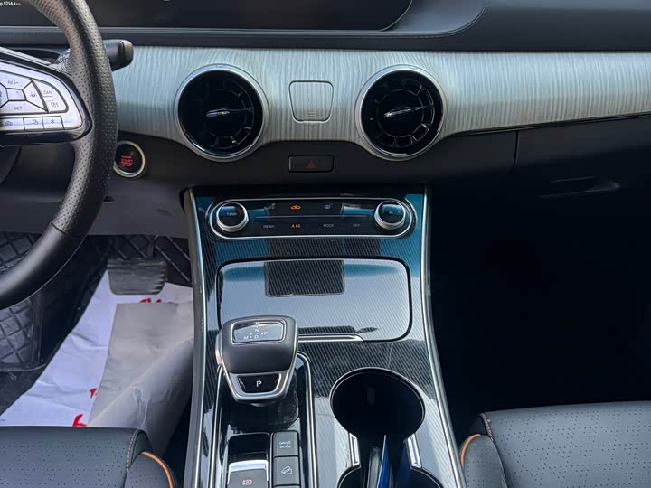 Dongfeng Forthing Yacht 2022 2022款 1.5T DCT逐浪版