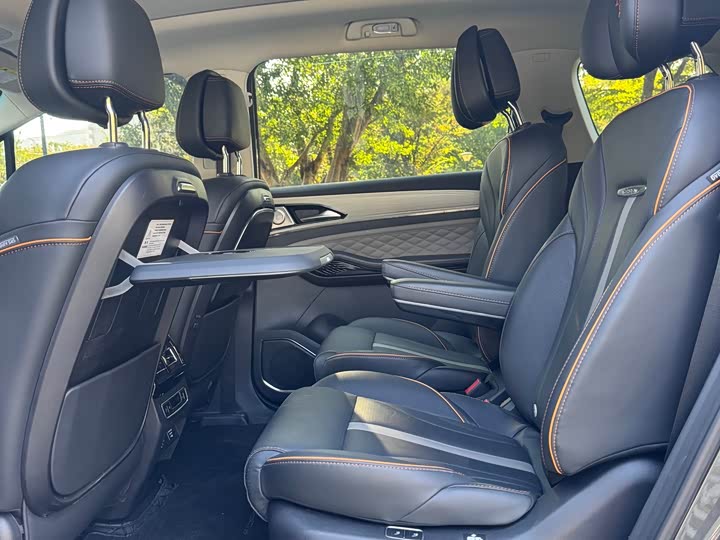 Dongfeng Forthing Yacht 2022 2022款 1.5T DCT逐浪版