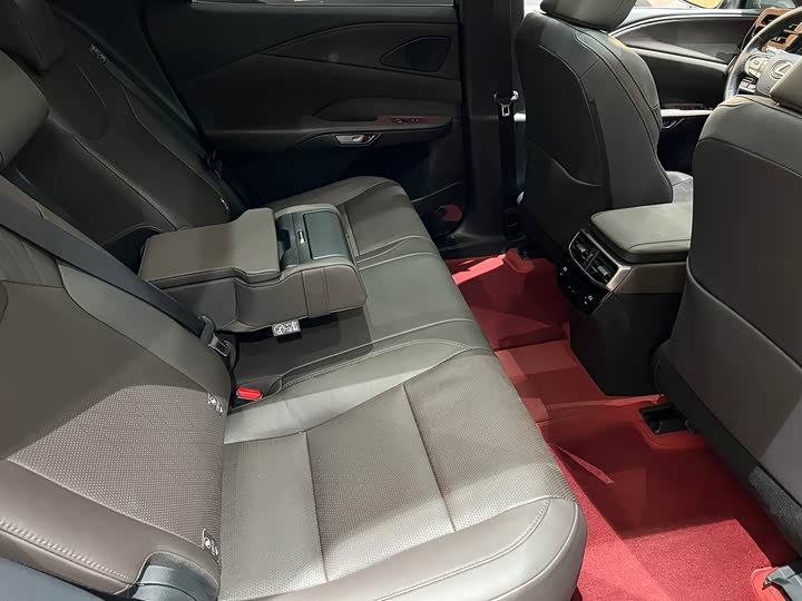 Lexus RX 2023 2023款 350h 四驱醇享版