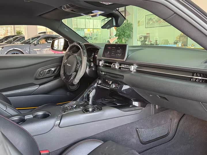 Toyota Supra 2022 2022款 GR SUPRA 3.0T 标准型