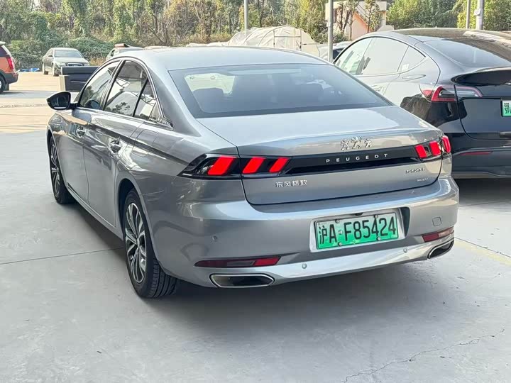 Peugeot 508L Hybrid 2021 2021款 1.6T 插混驾控版