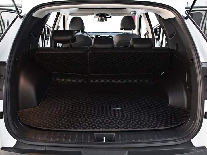 Hyundai Tucson L 2023 2023款 途胜L 1.5T 自动两驱LUX尊贵版