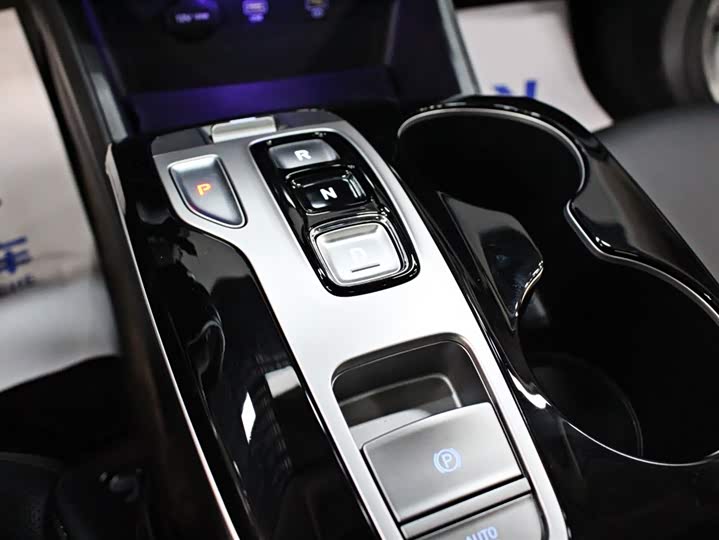 Hyundai Tucson L 2023 2023款 途胜L 1.5T 自动两驱LUX尊贵版