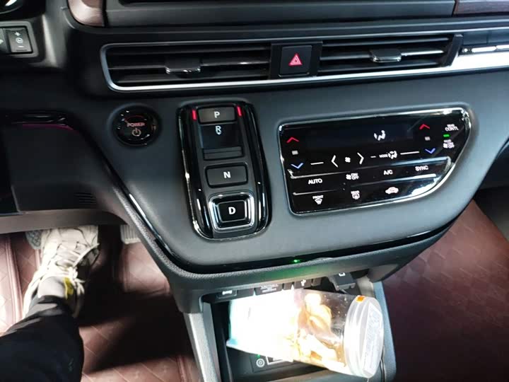 Honda Odyssey 2024 2024款 2.0L e:HEV 锐·耀享版