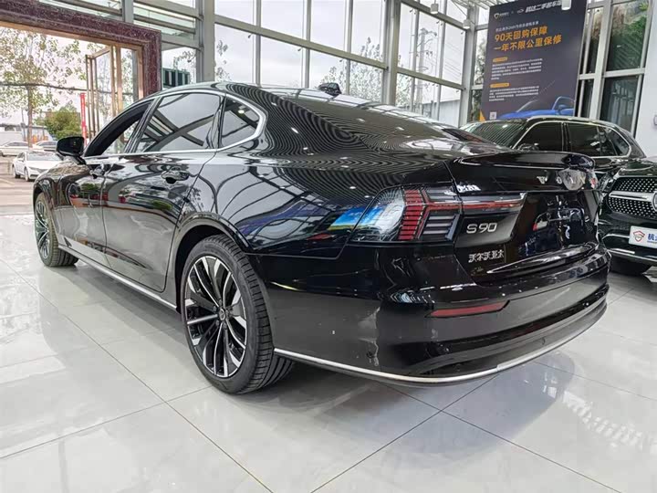 Volvo S90 2026 2026款 B5 智逸豪华版