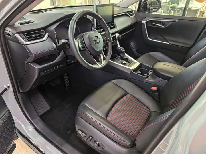 Toyota RAV4 Hybrid 2021 2021款 2.5L 四驱旗舰Pro