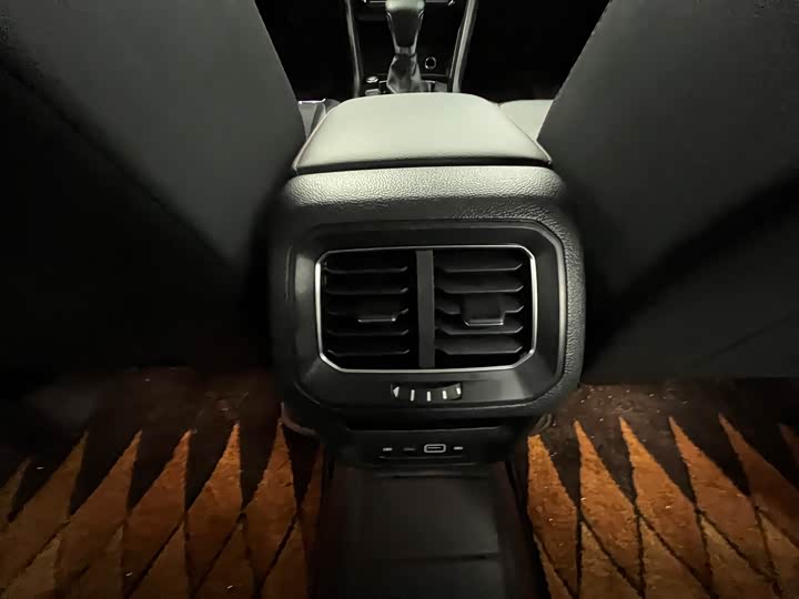 Volkswagen Tiguan X 2023 2023款 330TSI 两驱旗舰版