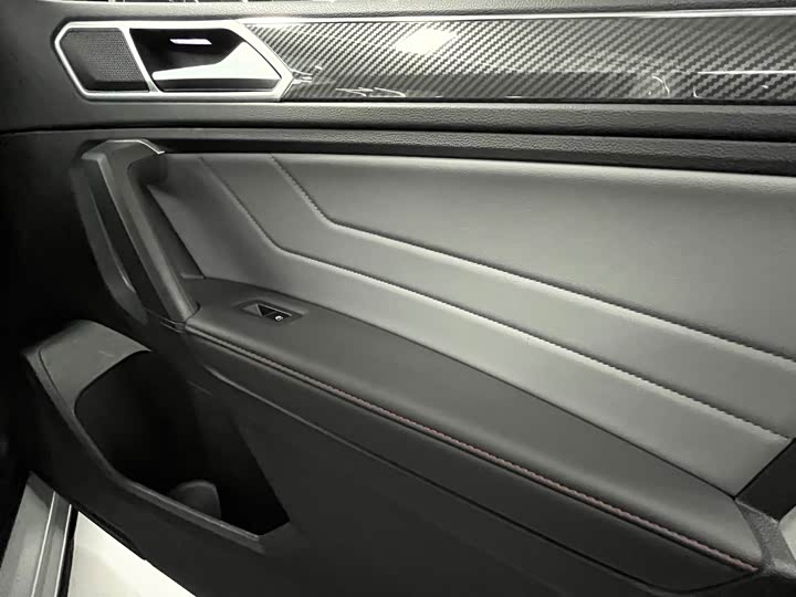 Volkswagen Tiguan X 2023 2023款 330TSI 两驱旗舰版