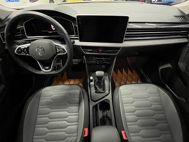Volkswagen Tiguan X 2023 2023款 330TSI 两驱旗舰版