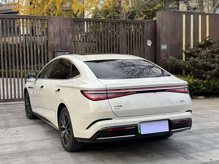 BYD Seal 07 DM-i Hybrid 2025 2025款 DM-i 1.5L 125km 豪华型