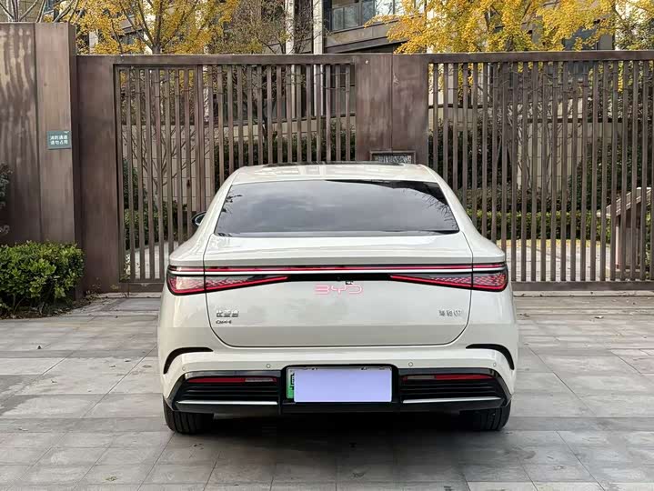 BYD Seal 07 DM-i Hybrid 2025 2025款 DM-i 1.5L 125km 豪华型