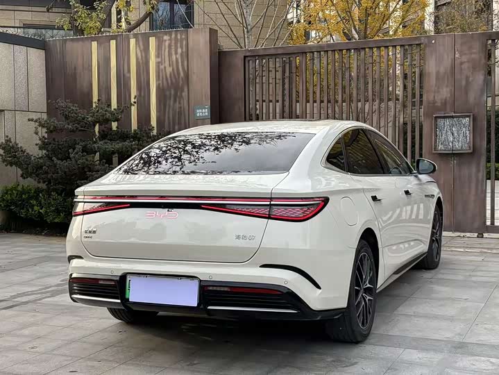 BYD Seal 07 DM-i Hybrid 2025 2025款 DM-i 1.5L 125km 豪华型