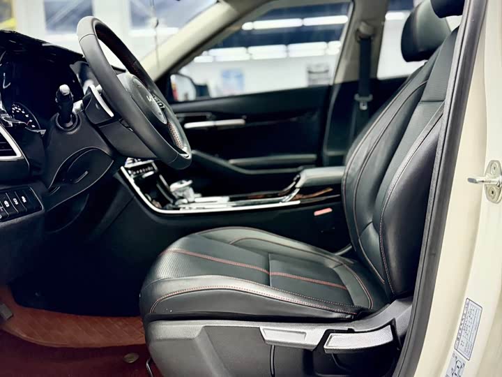 Kia KX3 2021 2021款 1.5L CVT潮流版