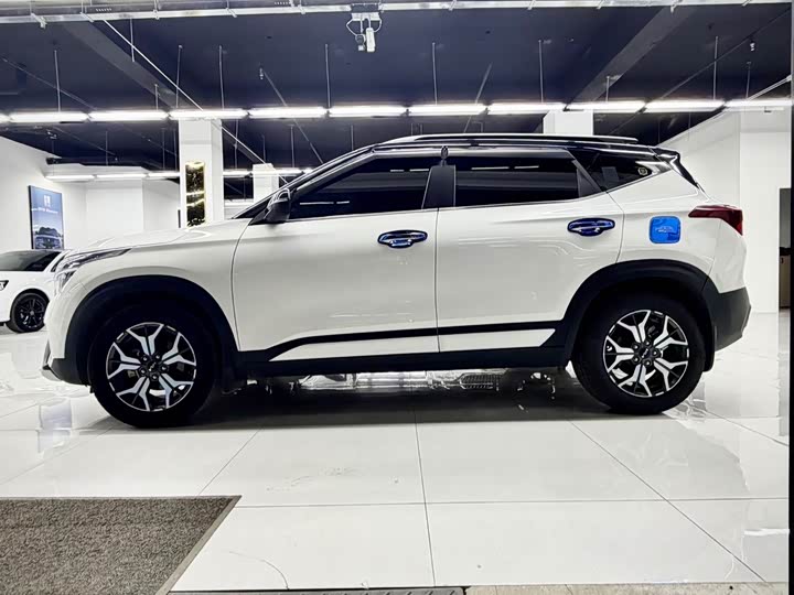 2021 Kia KX3