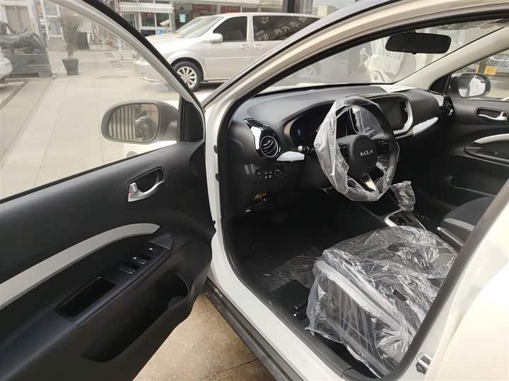 Kia KX1 2021 2021款 1.4L CVT天窗款