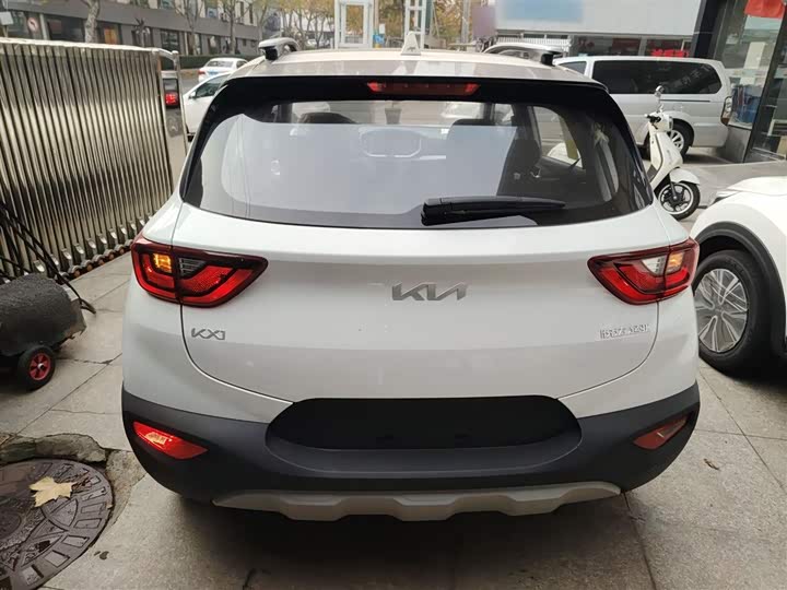 Kia KX1 2021 2021款 1.4L CVT天窗款