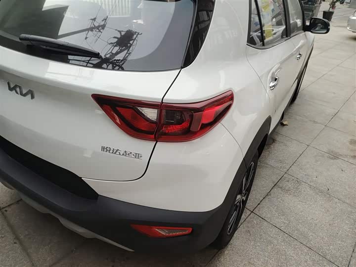 Kia KX1 2021 2021款 1.4L CVT天窗款