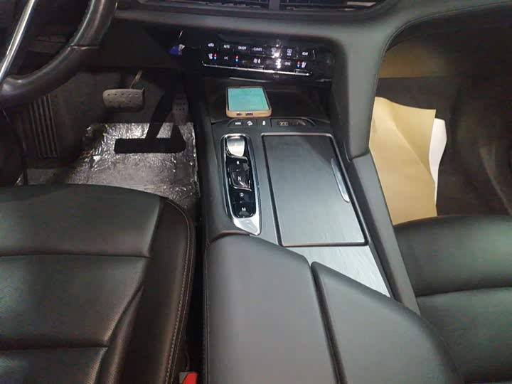 Buick Enclave 2022 2022款 652T 四驱尊贵型 7座