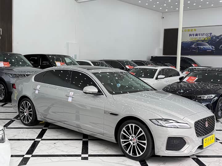 Jaguar XF L 2024 2024款 2.0T P250 两驱尊享豪华版