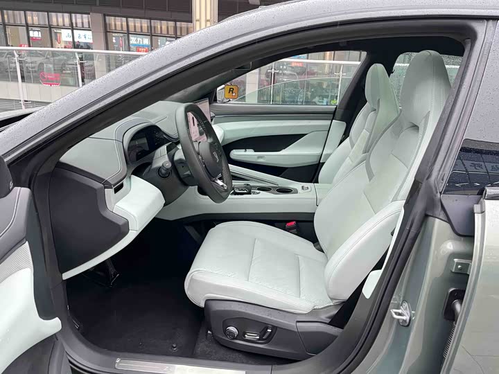 Zeekr 001 2025 2025款 WE版 100kWh 后驱