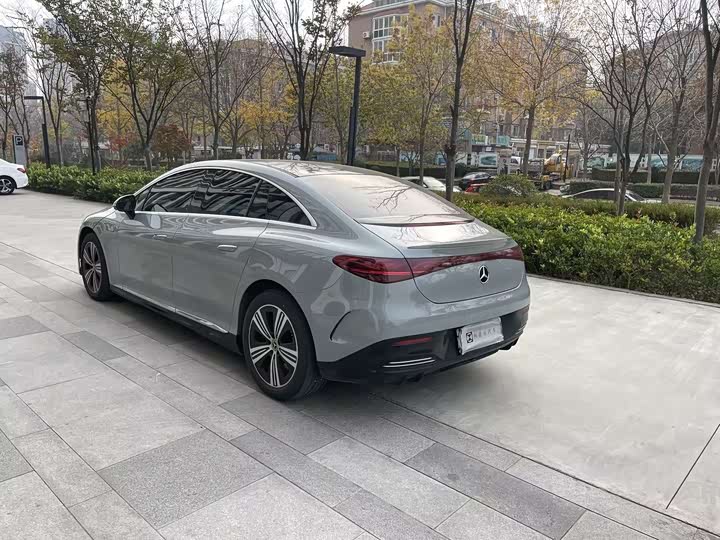 Mercedes-Benz EQE 2022 2022款 350 豪华版