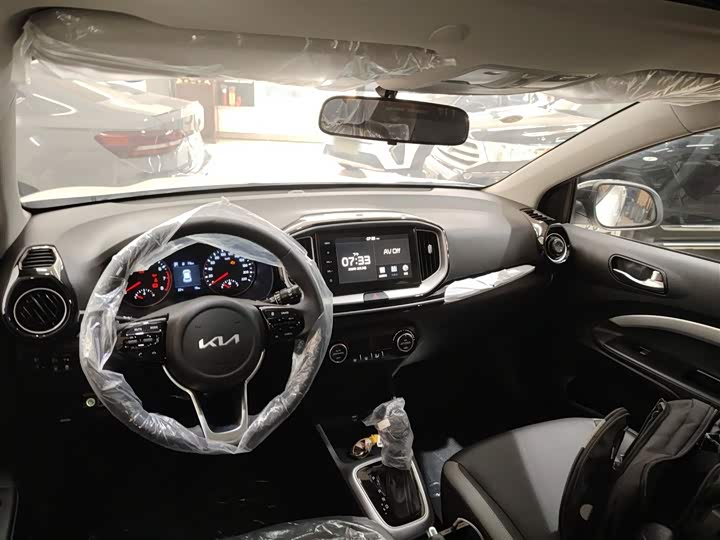 Kia KX1 2021 2021款 1.4L CVT天窗款