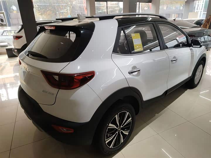 Kia KX1 2021 2021款 1.4L CVT天窗款