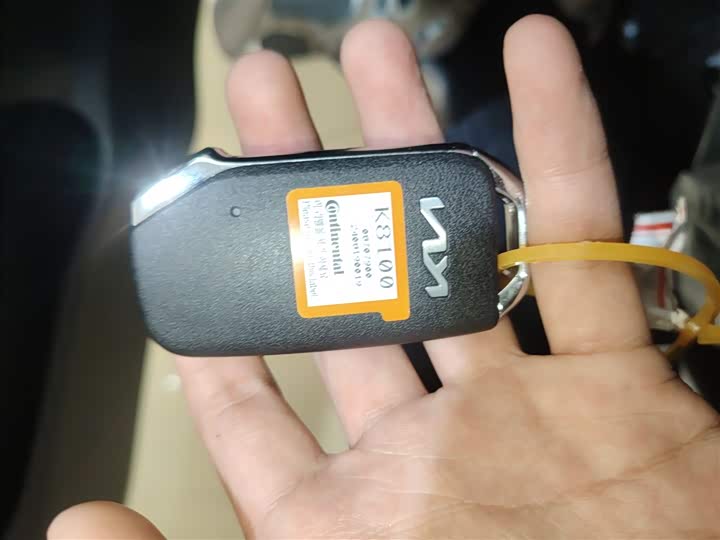 Kia KX1 2021 2021款 1.4L CVT天窗款