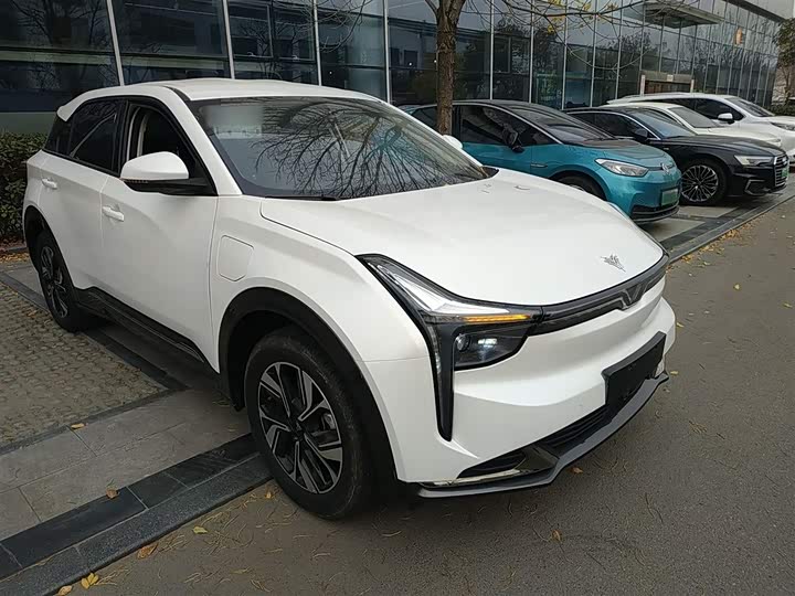 Hozon U 2023 2023款 哪吒U-Ⅱ 挑战版 500 U秀 磷酸铁锂