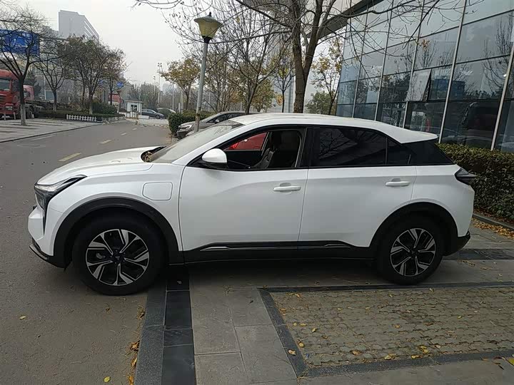 Hozon U 2023 2023款 哪吒U-Ⅱ 挑战版 500 U秀 磷酸铁锂