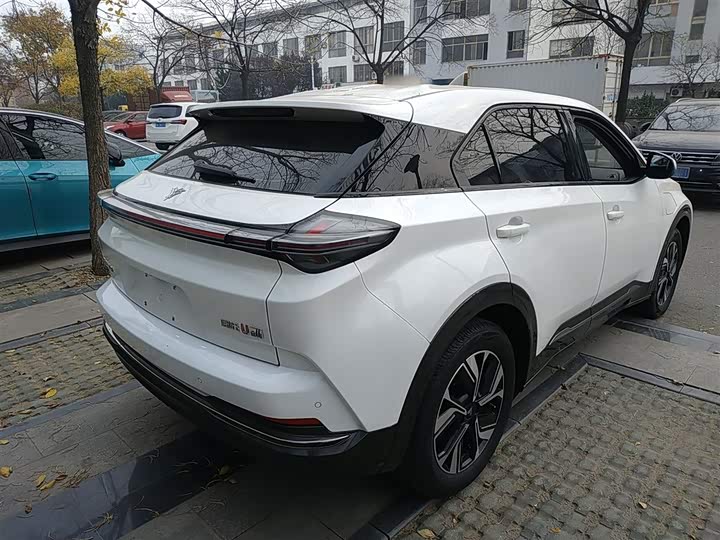 Hozon U 2023 2023款 哪吒U-Ⅱ 挑战版 500 U秀 磷酸铁锂