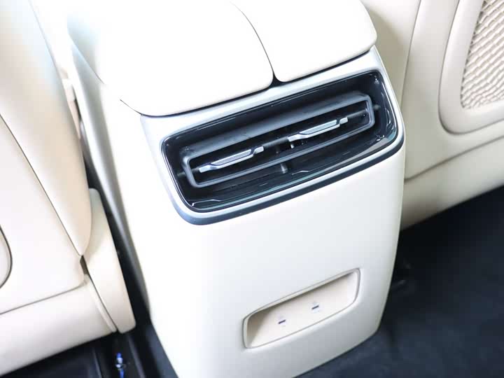 Aito M5 2025 2025款 增程 Ultra 后驱版