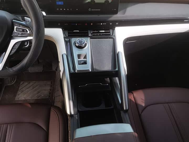 Maxus Star 2023 2023款 星际H 2.0T 自动 柴油单增压四驱精英版 长轴