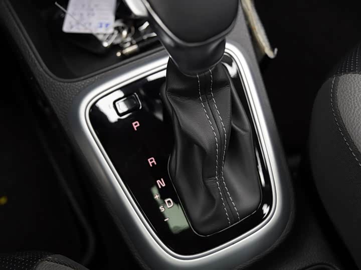 Kia KX1 2021 2021款 1.4L CVT天窗款